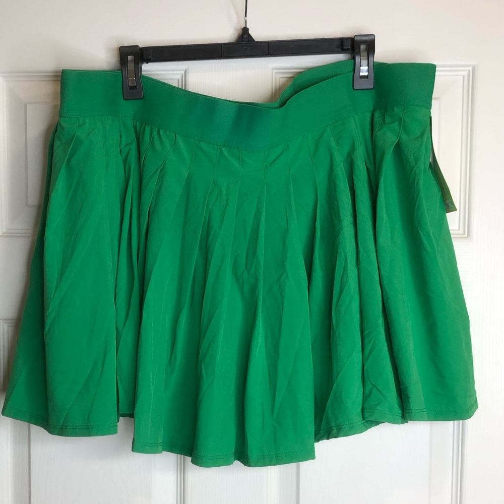 all in motion Bright Green Circle Skort